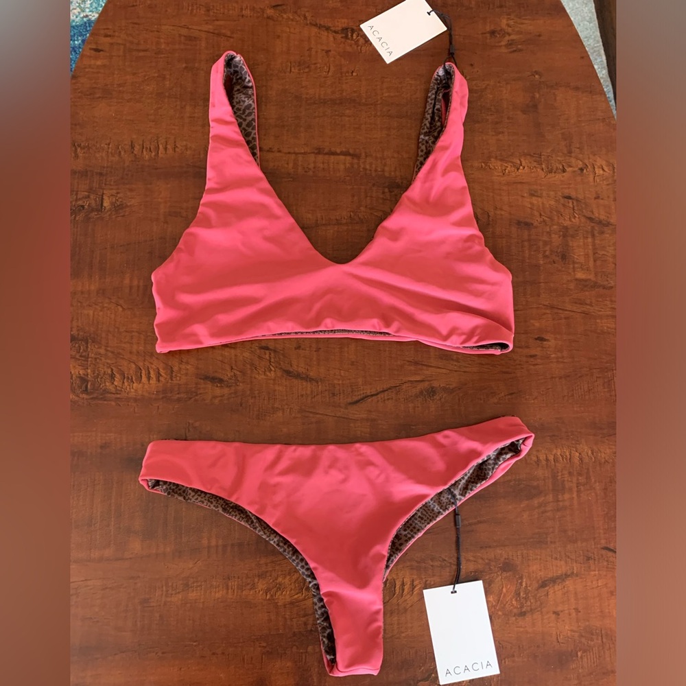ACACIA Swimwear Set. Maggie Top, Ho'okipa Bottoms NWT size M